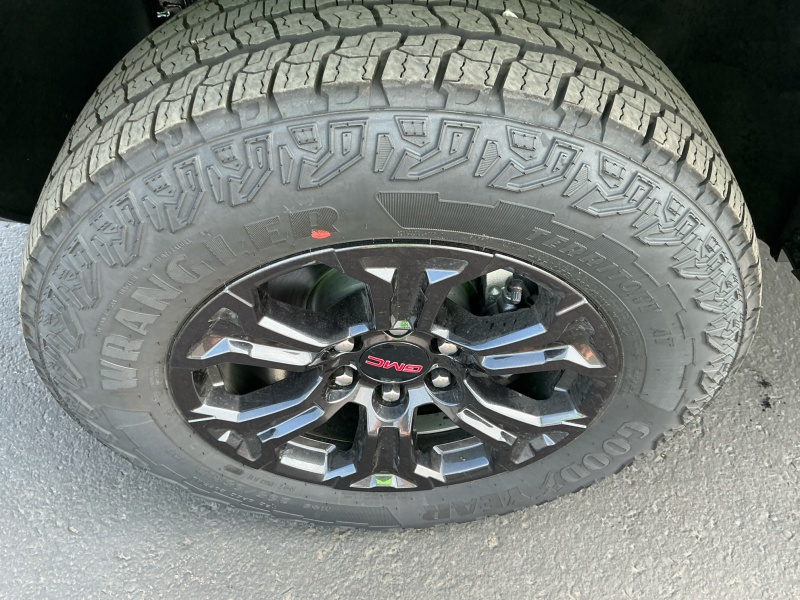 2025 GMC Canyon