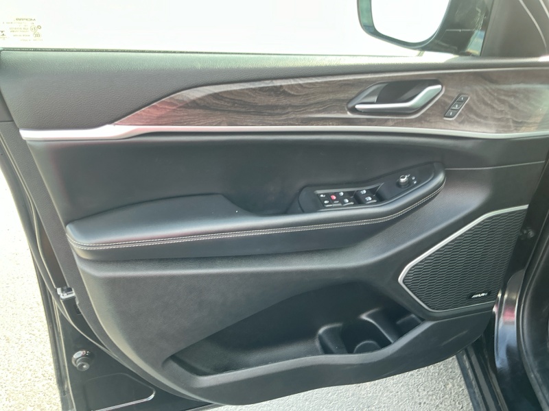 2022 Jeep Grand Cherokee L
