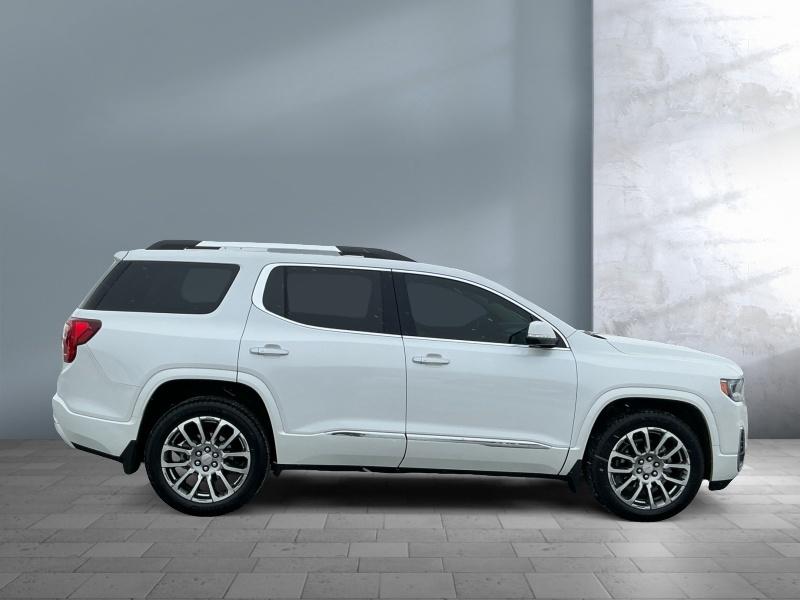 2023 GMC Acadia