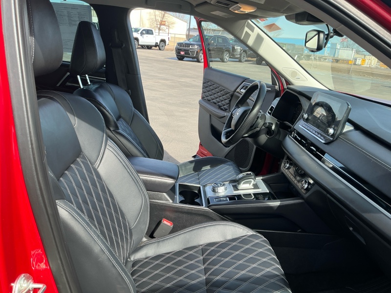 2023 Mitsubishi Outlander