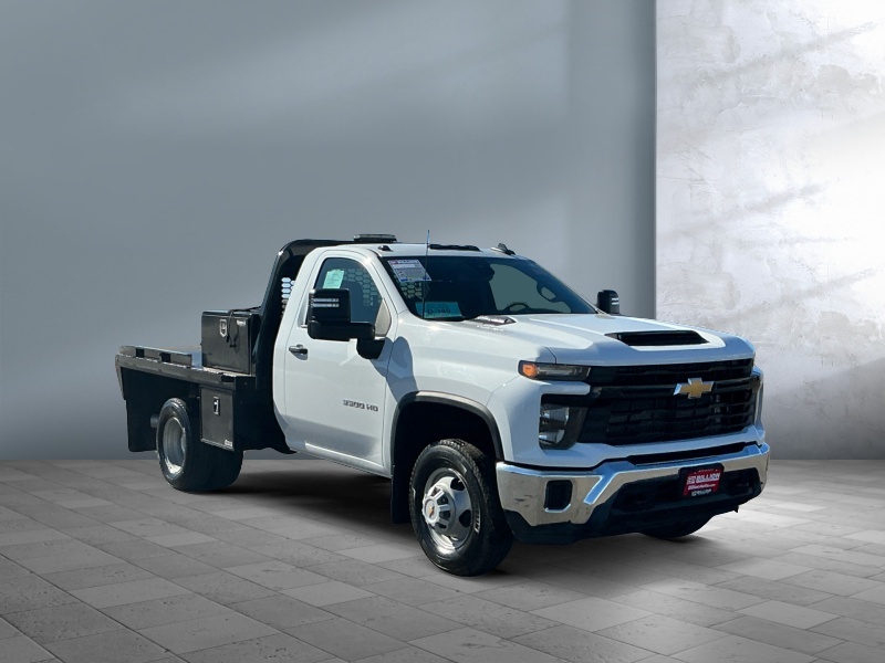 2024 Chevrolet Silverado 3500HD CC