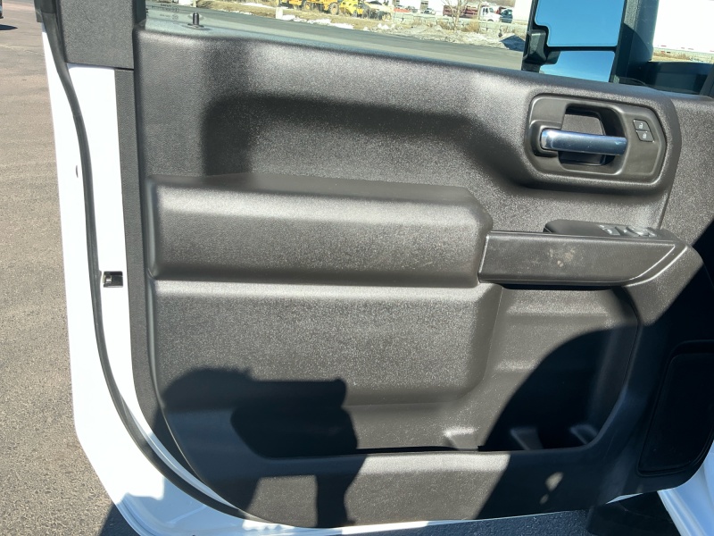 2024 Chevrolet Silverado 3500HD CC