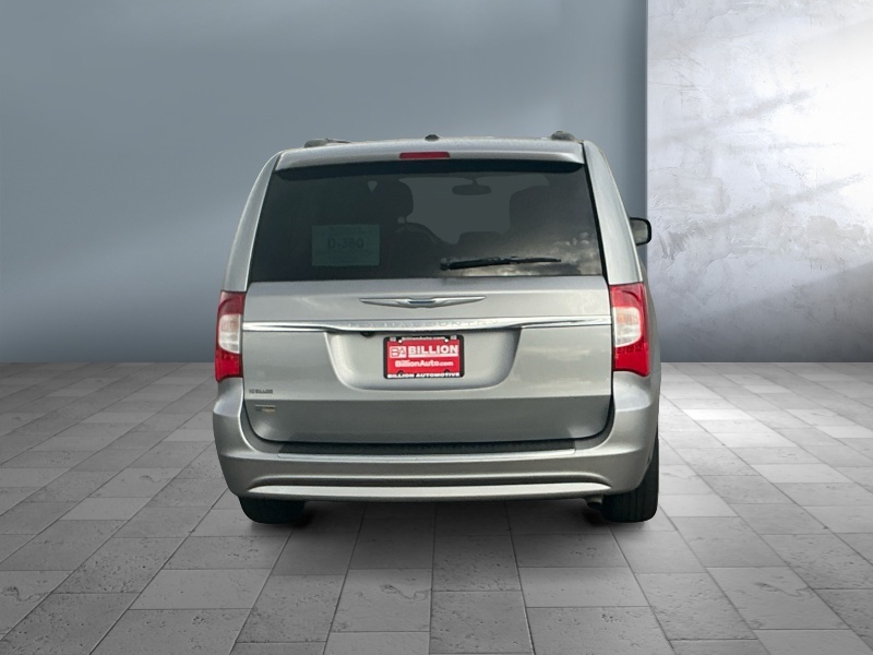 2014 Chrysler Town and Country
