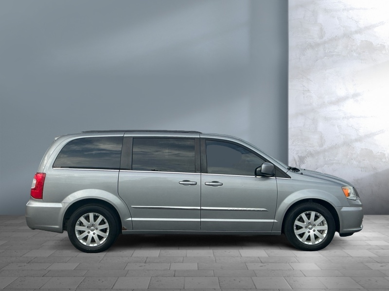 2014 Chrysler Town and Country