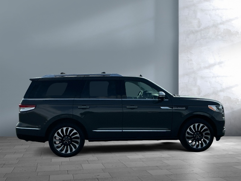 2022 Lincoln Navigator