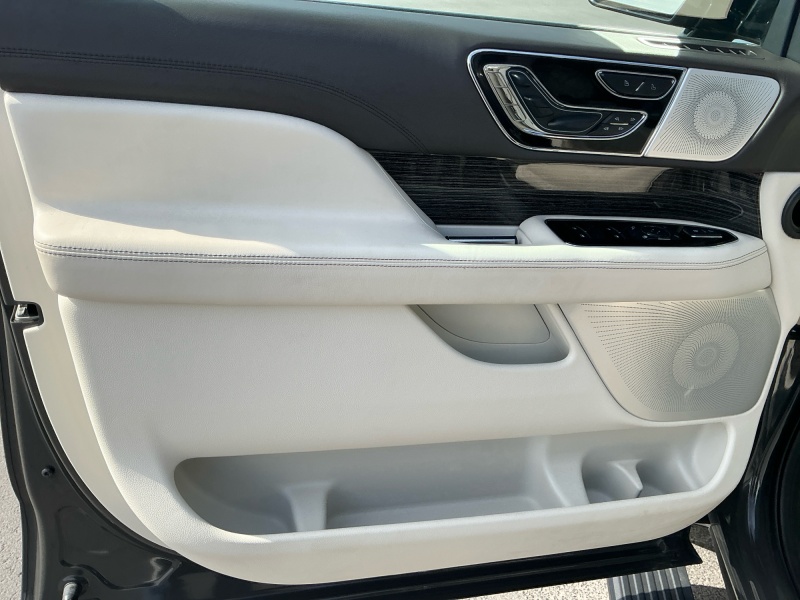 2022 Lincoln Navigator