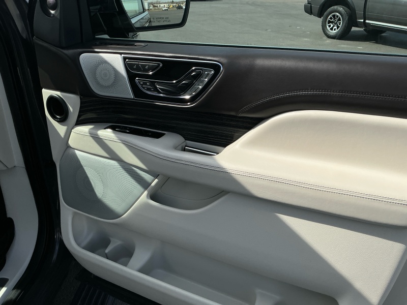 2022 Lincoln Navigator