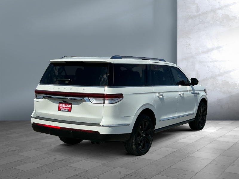 2023 Lincoln Navigator L
