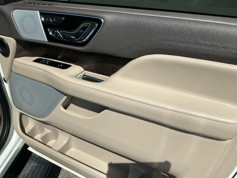 2023 Lincoln Navigator L
