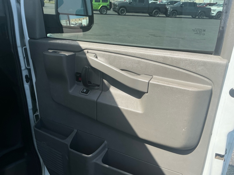 2020 GMC Savana Cargo Van