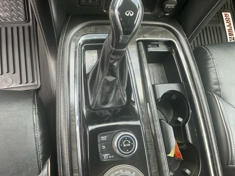 2021 INFINITI QX80