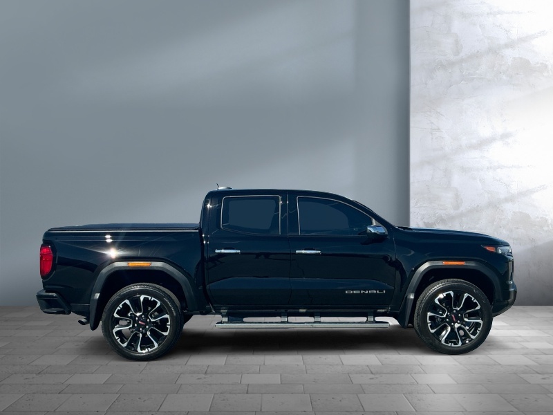 2025 GMC Canyon