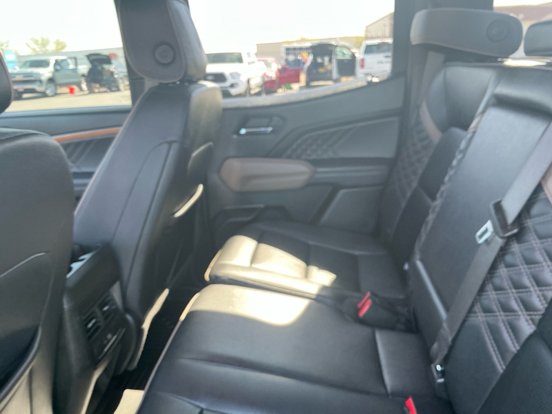 2025 GMC Canyon