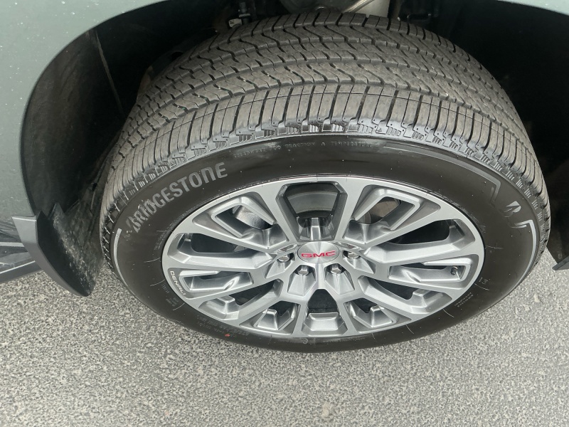 2024 GMC Yukon XL