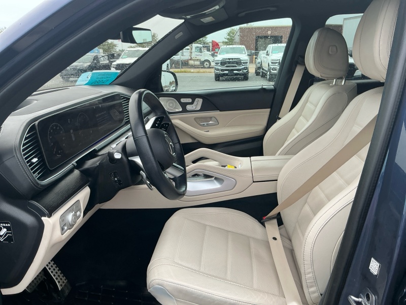 2025 Mercedes-Benz GLS