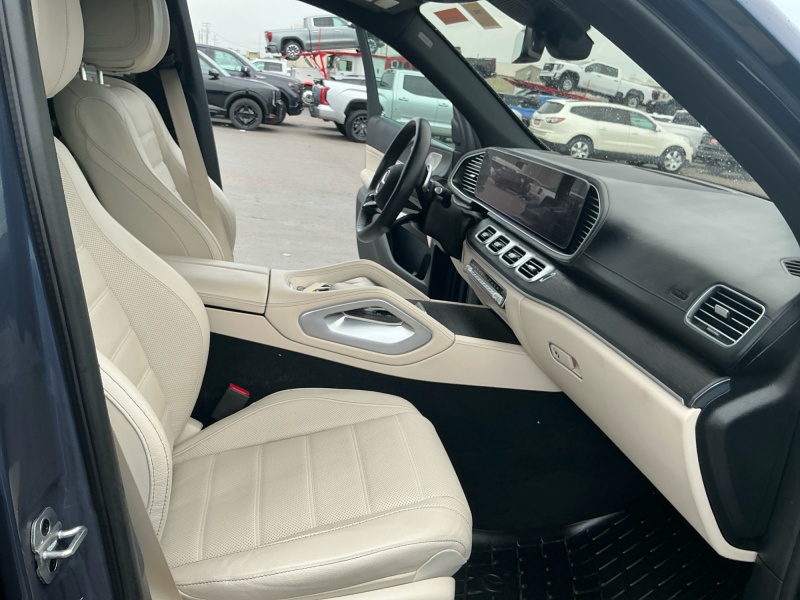 2025 Mercedes-Benz GLS