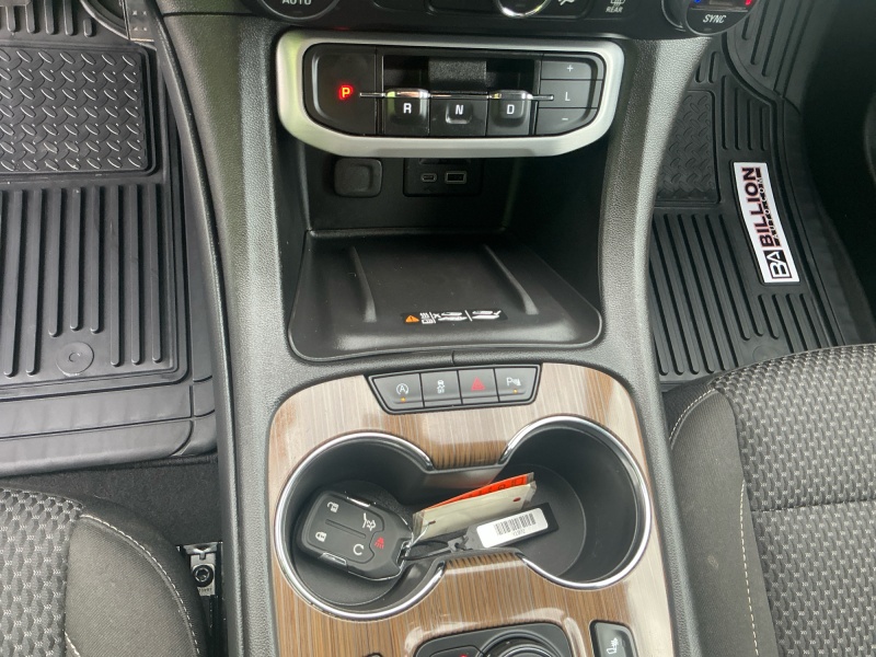 2023 GMC Acadia