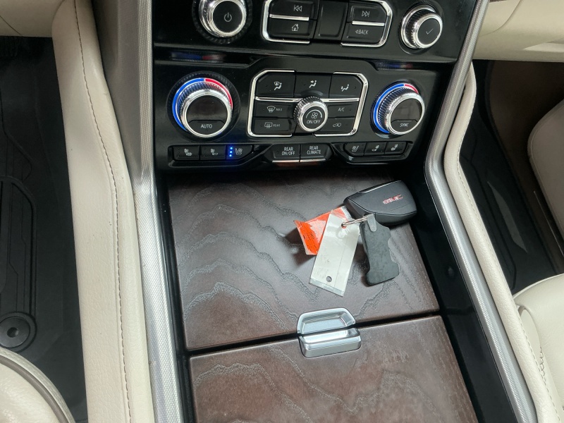 2023 GMC Yukon