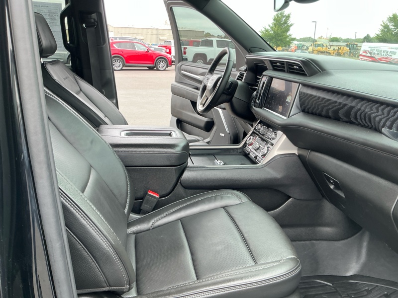 2023 GMC Yukon XL