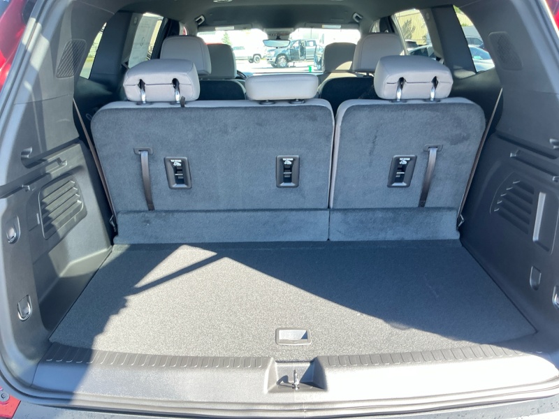 2027 GMC Acadia