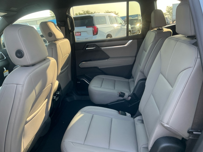 2027 GMC Acadia