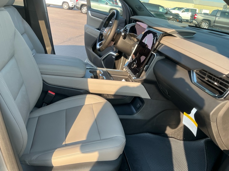 2027 GMC Acadia