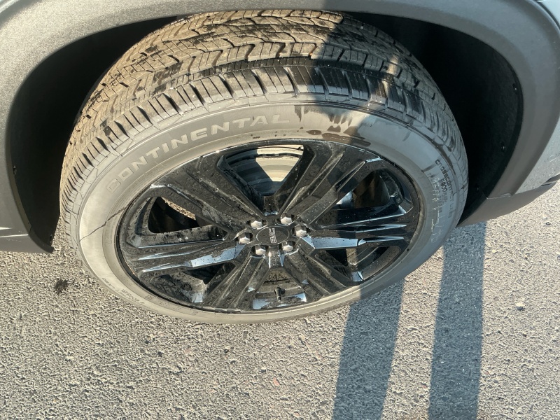 2027 GMC Acadia