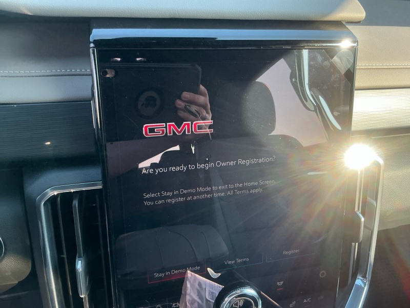 2027 GMC Acadia