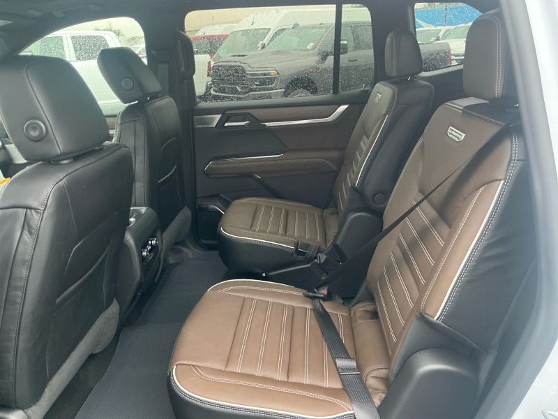 2027 GMC Acadia