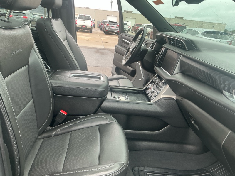 2023 GMC Yukon XL