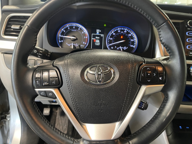 2016 Toyota Highlander