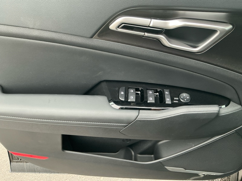 2025 Kia Sportage Hybrid