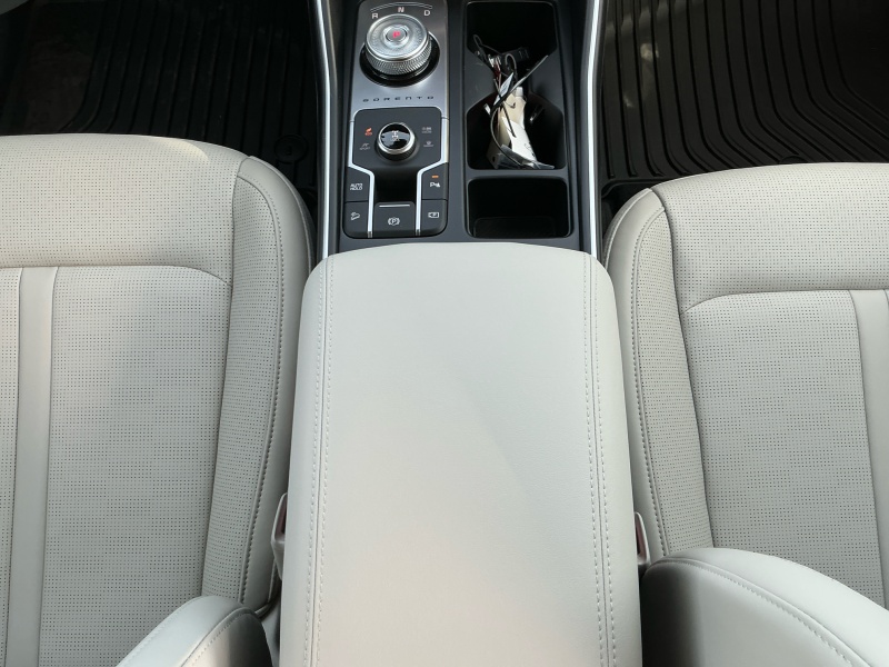 2025 Kia Sorento Hybrid