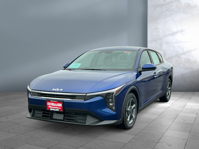 New 2025 Kia K4 LX Car