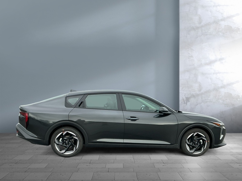 2025 Kia K4