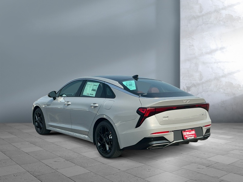 2026 Kia K5