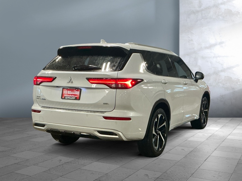 2022 Mitsubishi Outlander