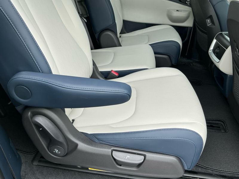 2026 Kia Carnival Hybrid