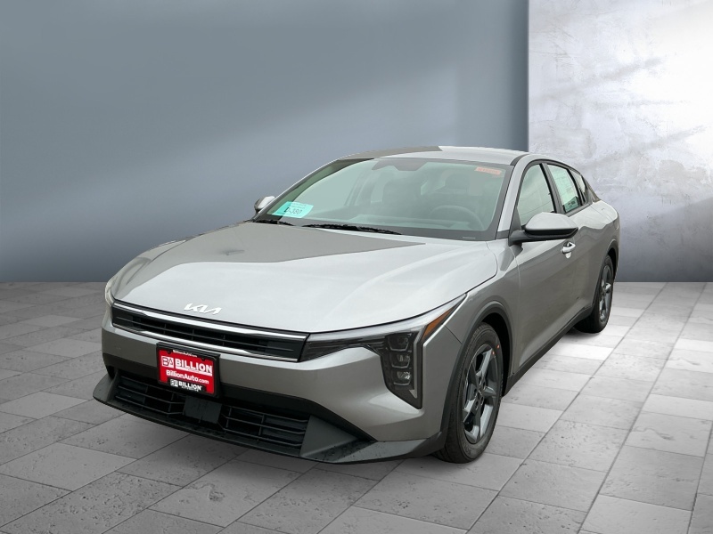 New 2025 Kia K4 LX Car
