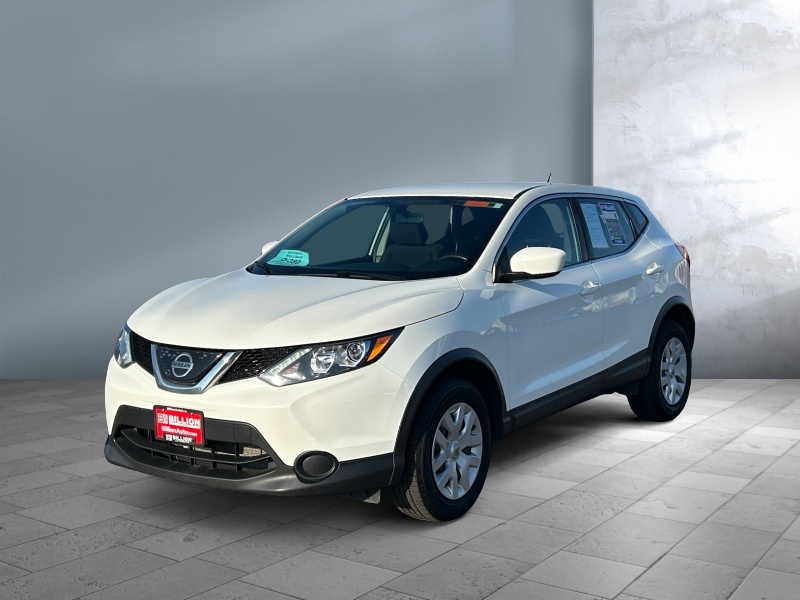 Used 2018 Nissan Rogue Sport S Car