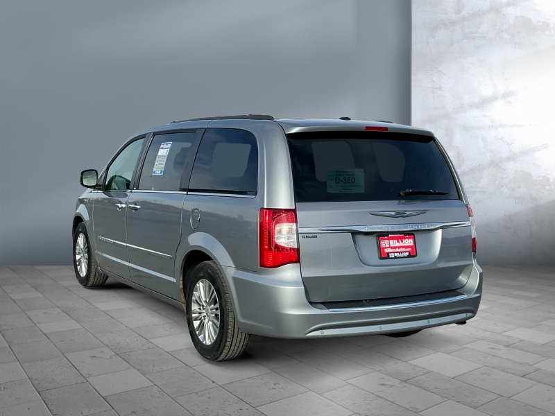 2013 Chrysler Town and Country