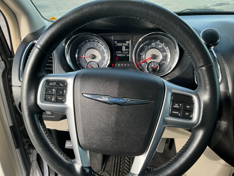 2013 Chrysler Town and Country