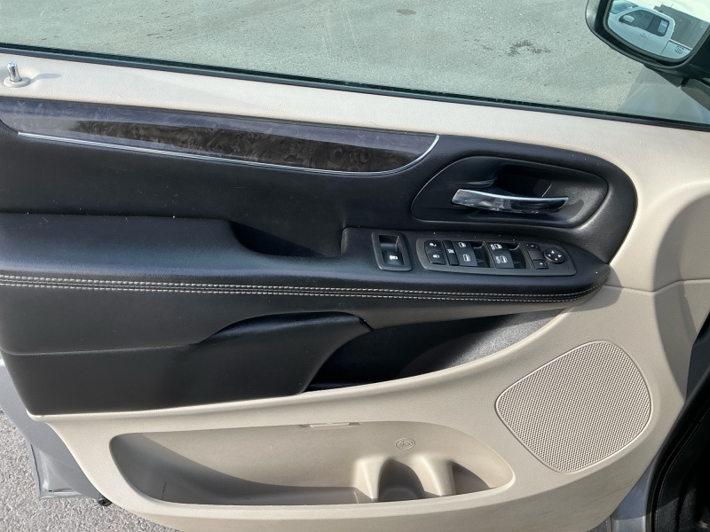 2013 Chrysler Town and Country