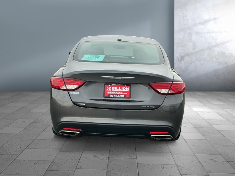 2015 Chrysler 200
