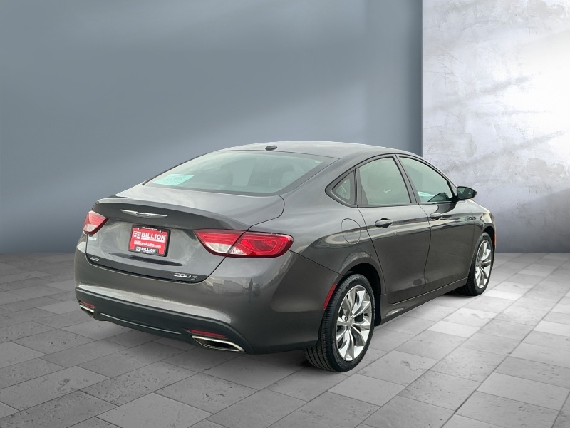 2015 Chrysler 200