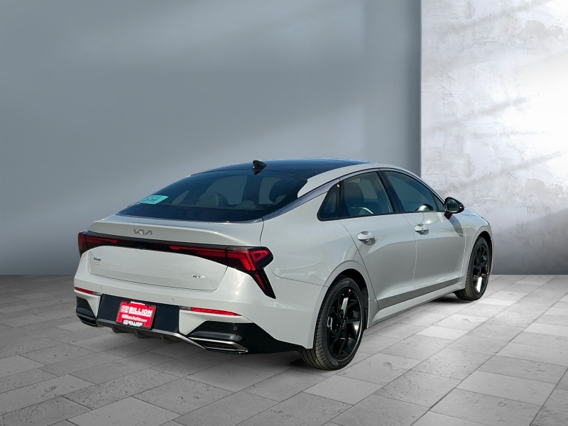 2026 Kia K5