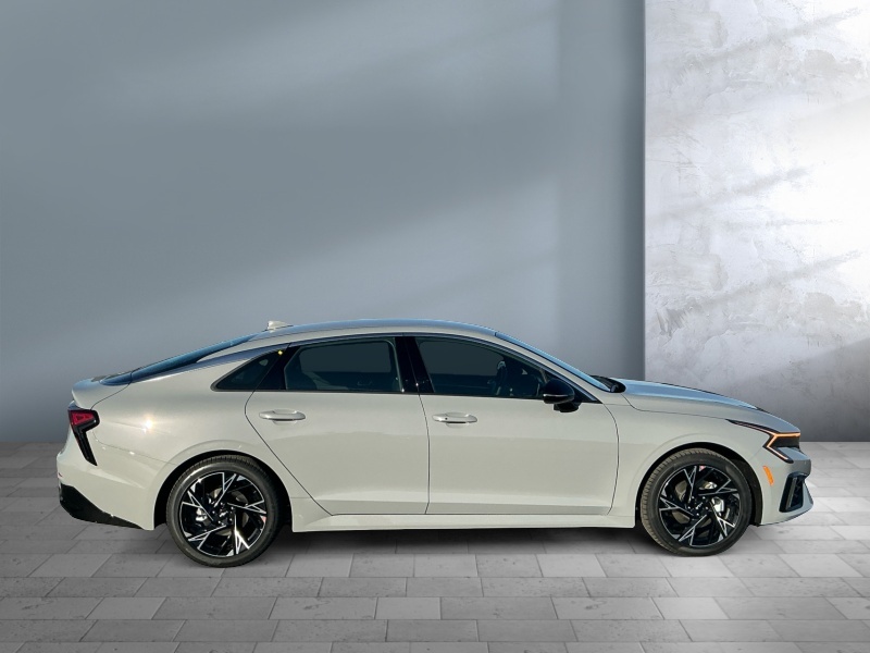 2026 Kia K5