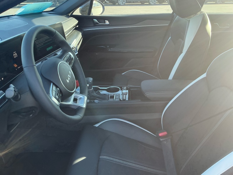 2026 Kia K5