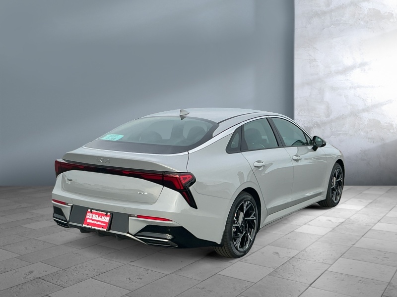 2026 Kia K5
