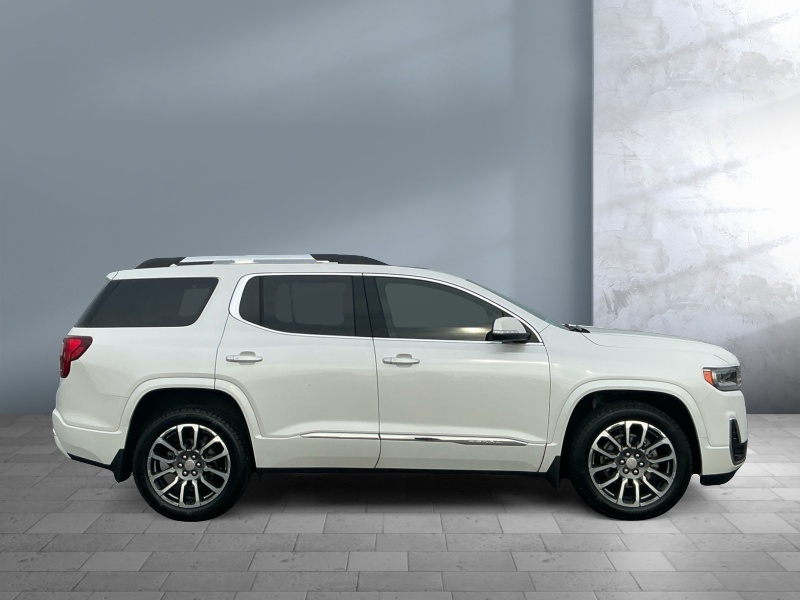 2022 GMC Acadia